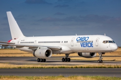 Avião 400 266